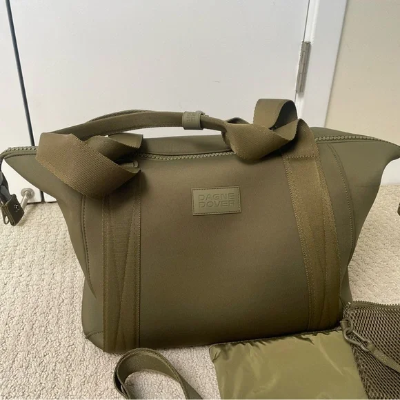 Danger Dover - Landon Neoprene Carryall Bag (Medium) Dark Moss Color - Picture 10 of 14